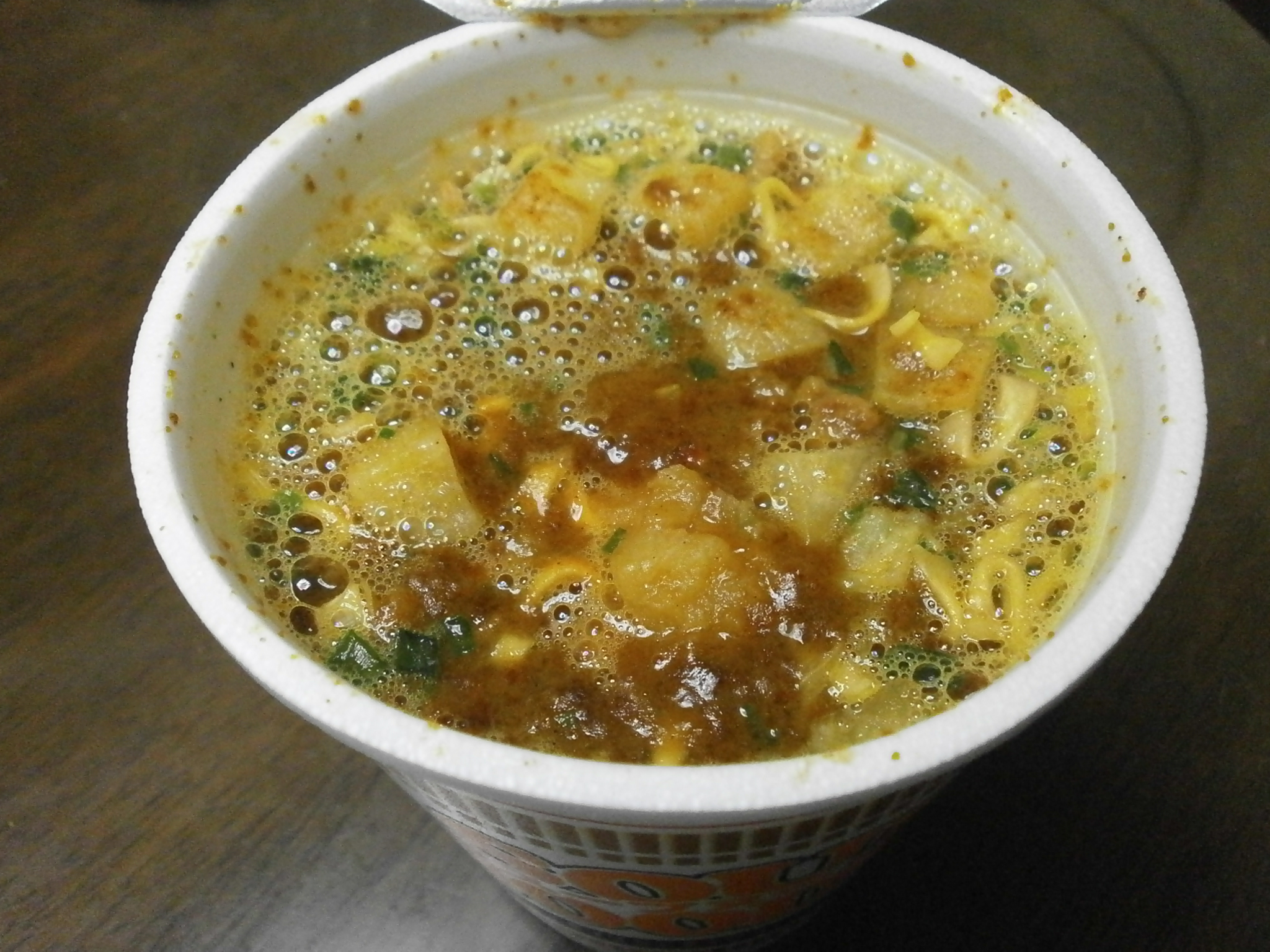 Sopa de fideos (Curry)